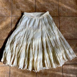 NWOT Large Reba Crinkled Eyelet Cream Skirt